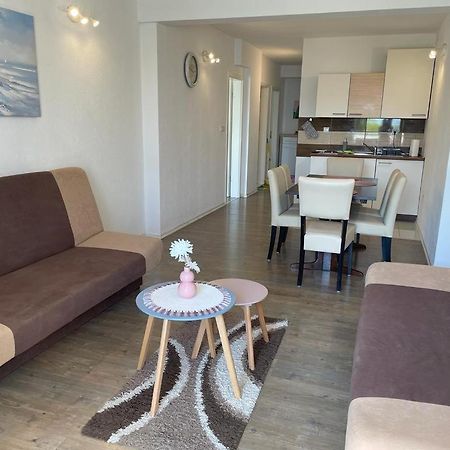 Nemira Beach Apartments Omiš Εξωτερικό φωτογραφία