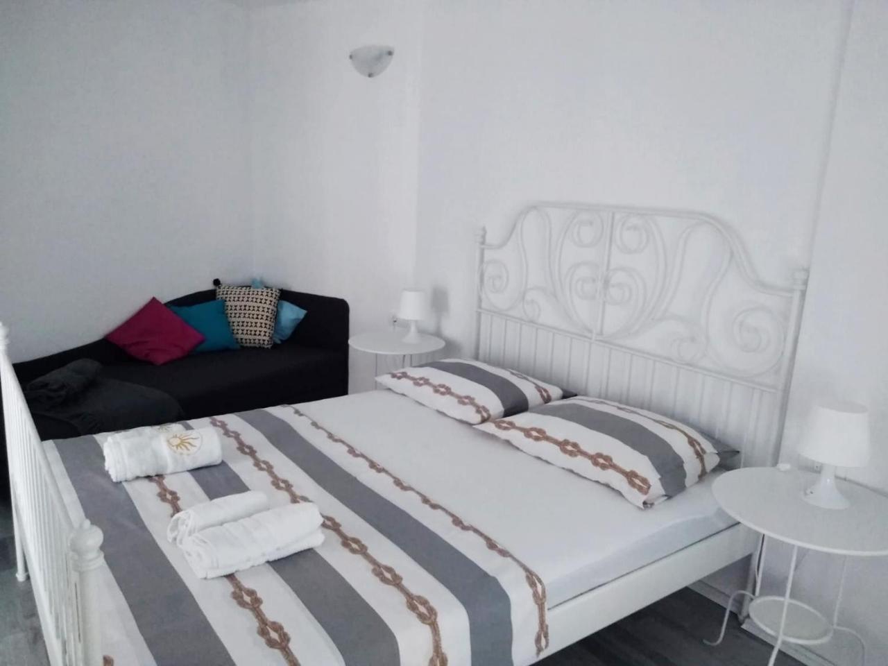 Nemira Beach Apartments Omiš Εξωτερικό φωτογραφία